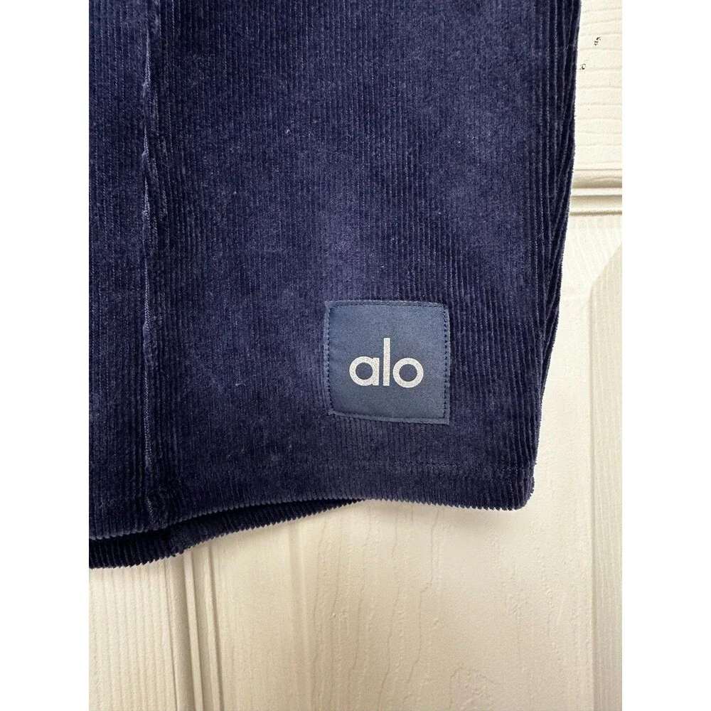 Alo Yoga Corduroy Stretch Mini Skirt Women’s Size Small Navy Blue Plush Comfy